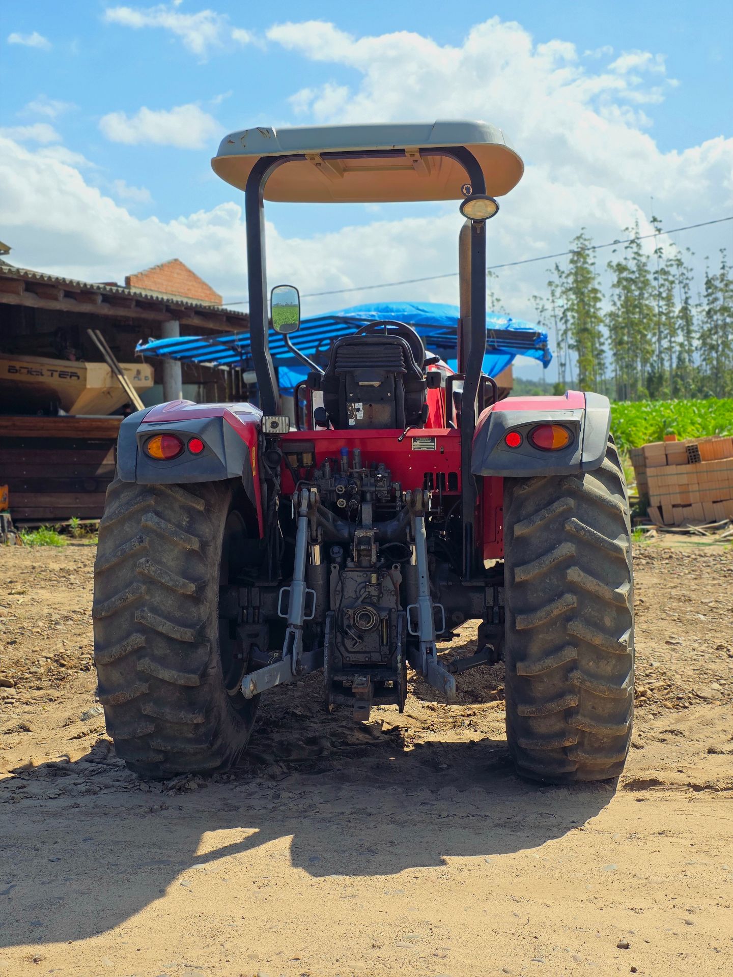 Massey Ferguson 4707 - 4