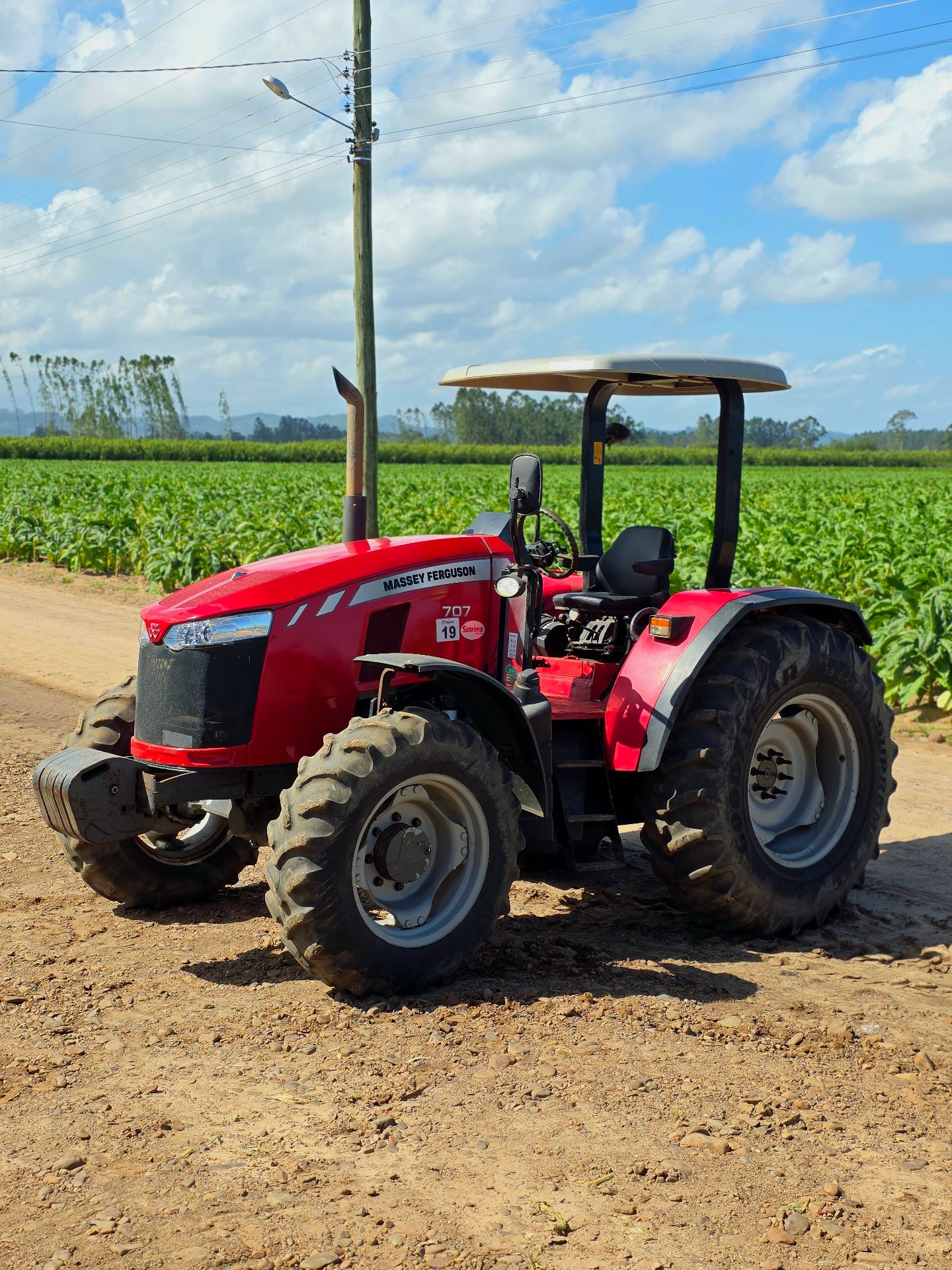 Massey Ferguson 4707 - 6
