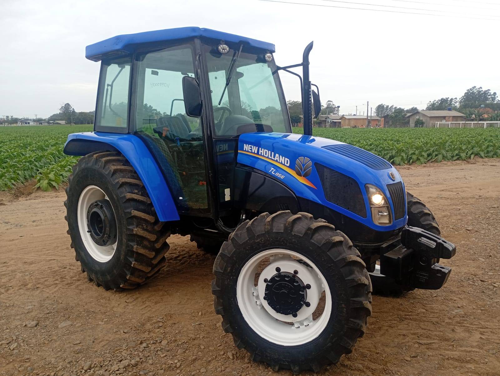 New Holland TL85