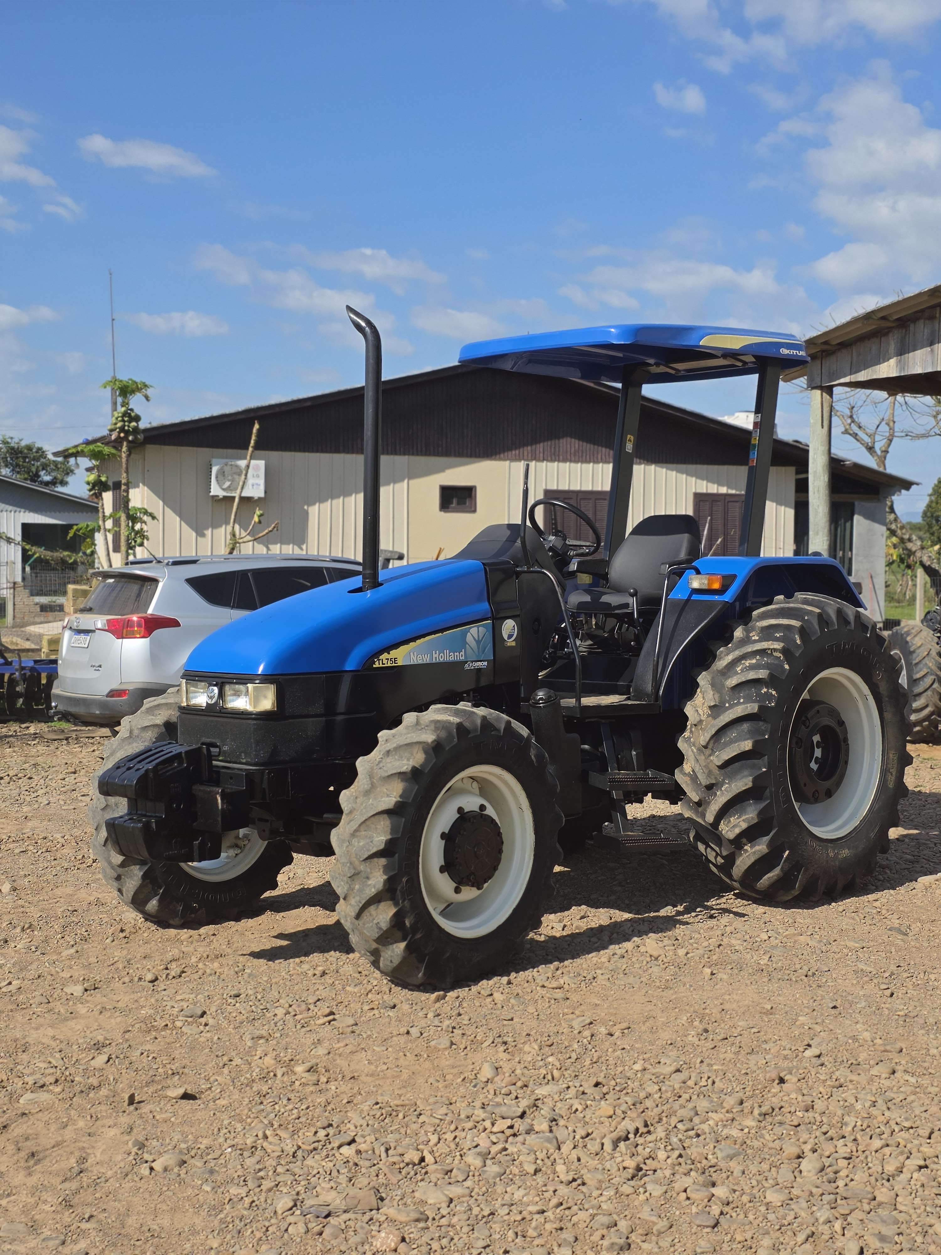 New Holland TL75E