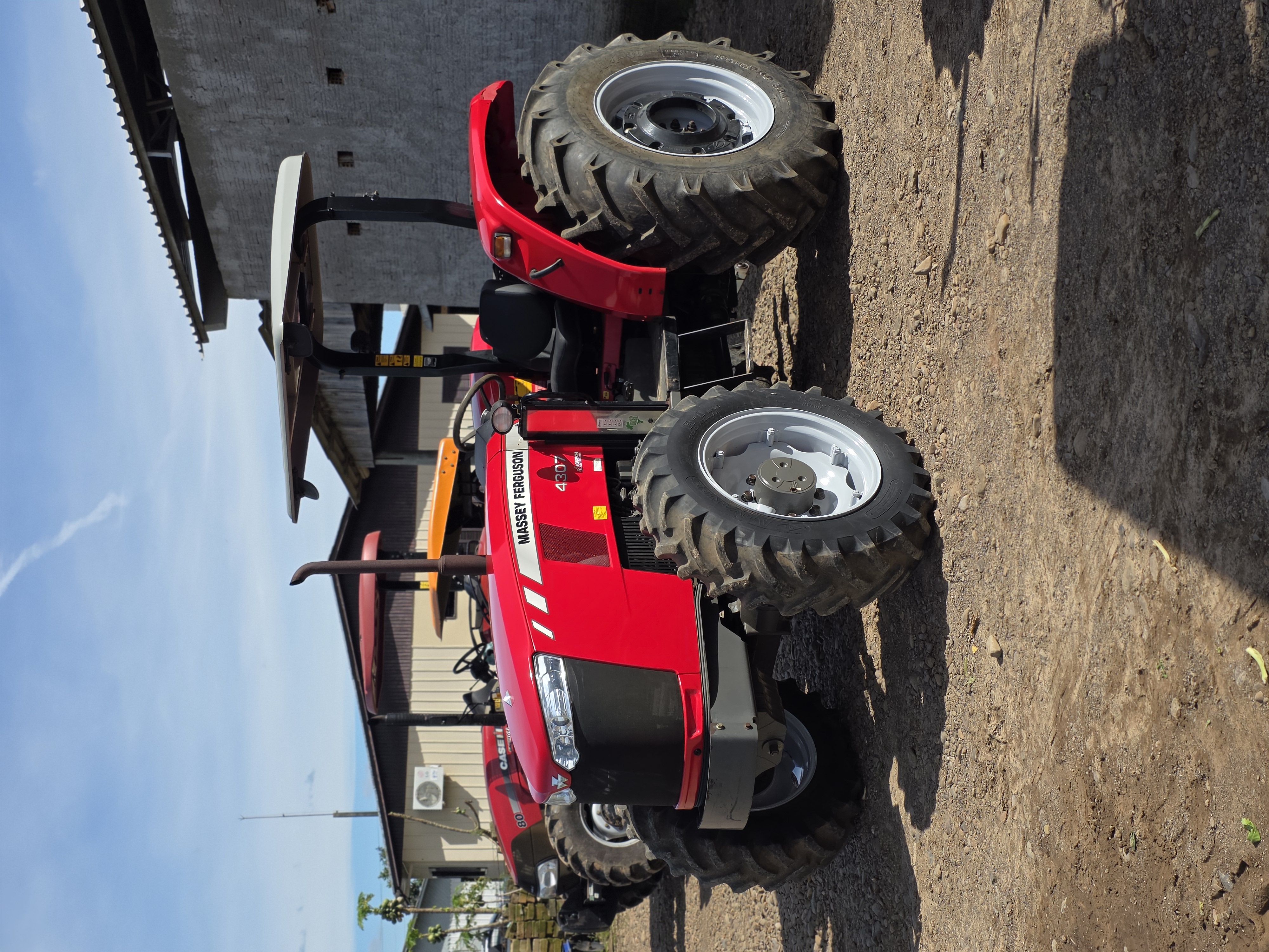 Massey Ferguson 4307