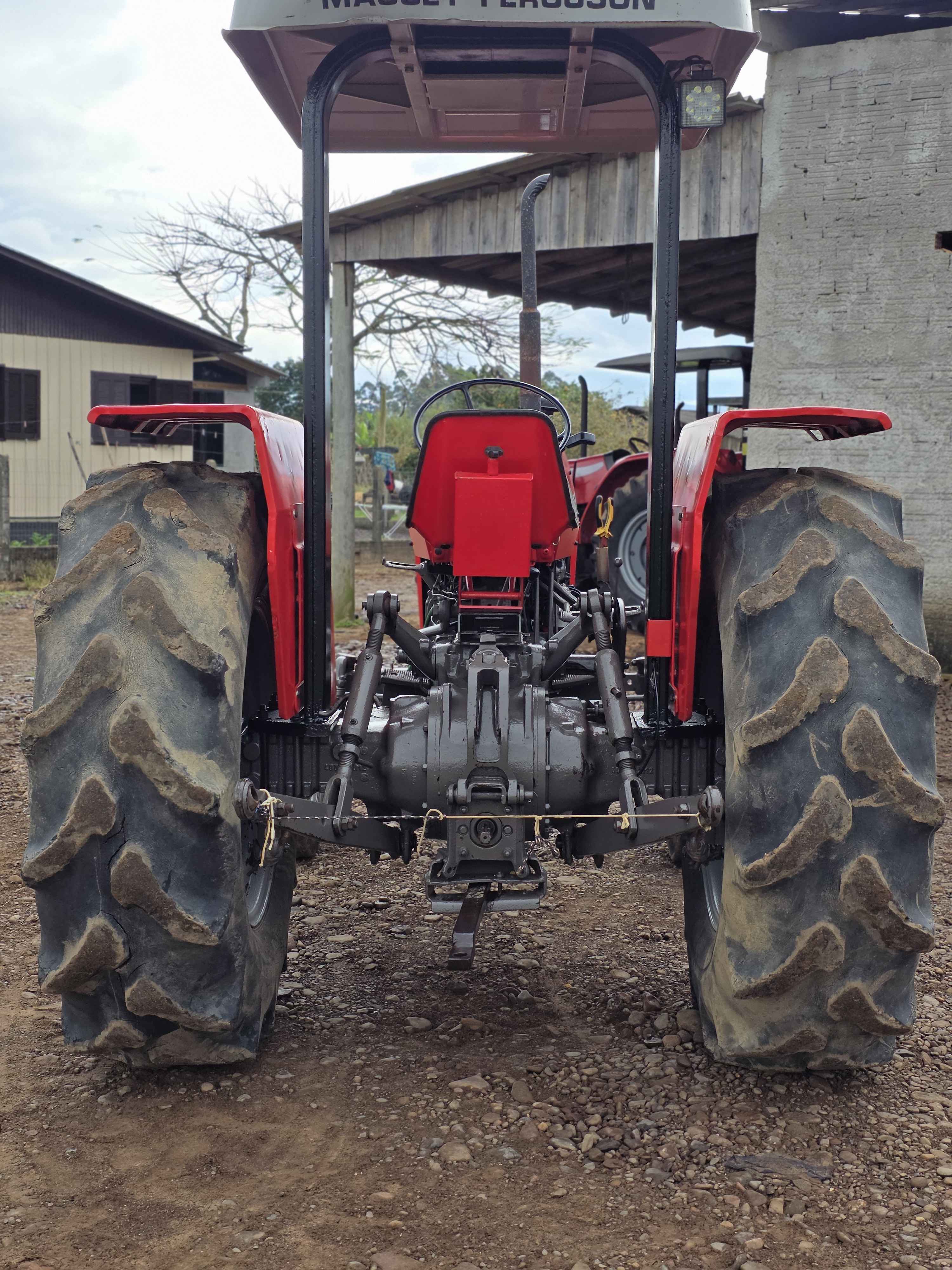 Massey Ferguson 275 - foto 4