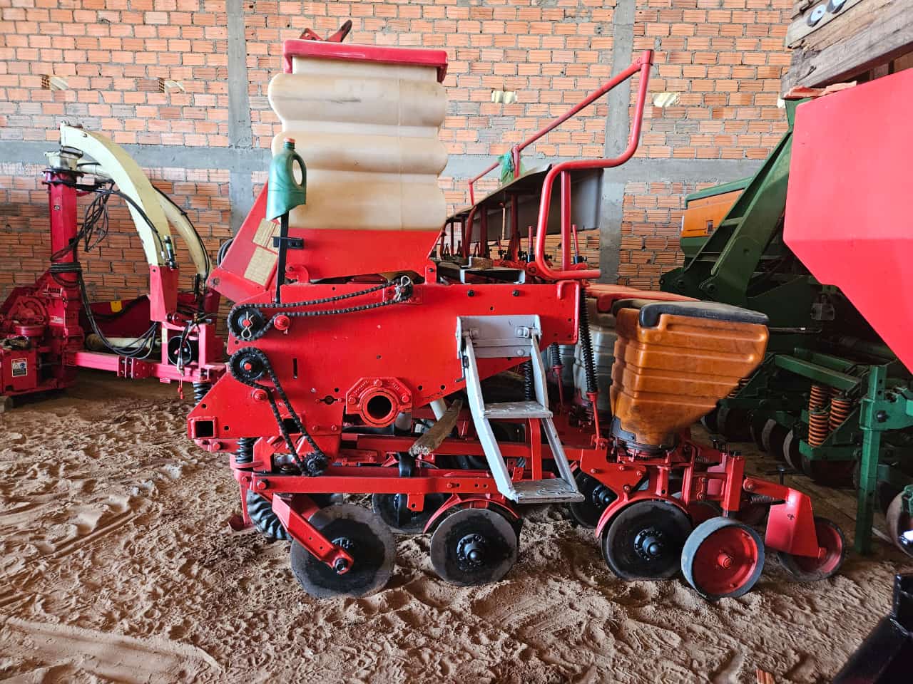 Stara Plantadeira 8 linhas